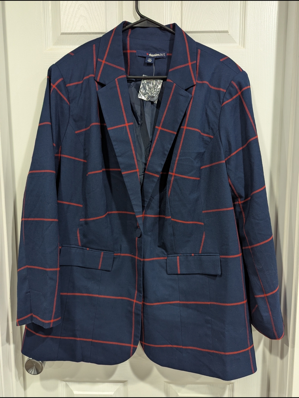New 18W Navy Blazer with Red Windowpane